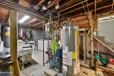 281 Walnut St, North Adams, MA 01247 - Photo 28