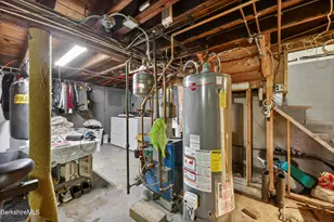 281 Walnut St, North Adams, MA 01247 - Photo 28
