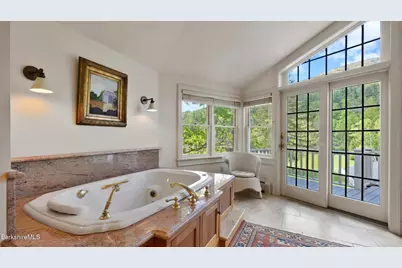 1571 Pleasant St, Lee, MA 01238 - Photo 28