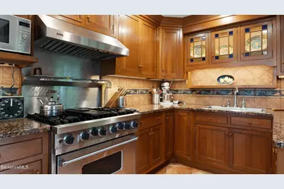 1571 Pleasant St, Lee, MA 01238 - Photo 18