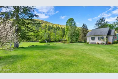 1571 Pleasant St, Lee, MA 01238 - Photo 6