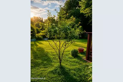 19 Roselyn Dr, Pittsfield, MA 01201 - Photo 42
