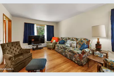 4 E Orchard Ter, Adams, MA 01220 - Photo 10