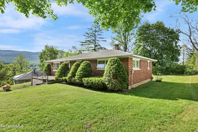 4 E Orchard Ter, Adams, MA 01220 - Photo 2
