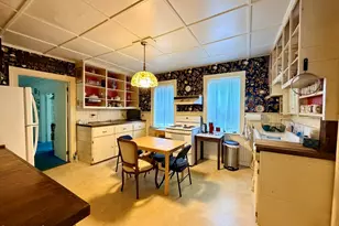 58 Quincy St, North Adams, MA 01247 - Photo 4