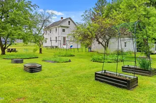 3 Clarendon St, Pittsfield, MA 01201 - Photo 2