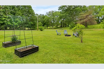 3 Clarendon St, Pittsfield, MA 01201 - Photo 4