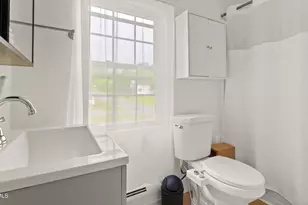 3 Clarendon St, Pittsfield, MA 01201 - Photo 28