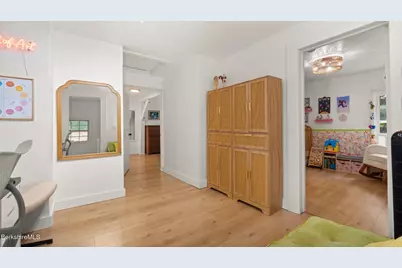 3 Clarendon St, Pittsfield, MA 01201 - Photo 24