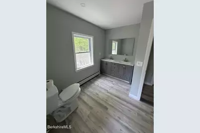 11 Hathaway St, North Adams, MA 01247 - Photo 10