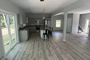 11 Hathaway St, North Adams, MA 01247 - Photo 6