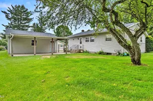 691 Crane Ave, Pittsfield, MA 01201 - Photo 26