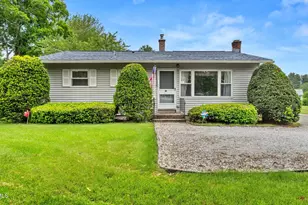 691 Crane Ave, Pittsfield, MA 01201 - Photo 2
