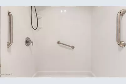 691 Crane Ave, Pittsfield, MA 01201 - Photo 10
