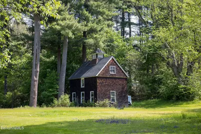 153 Hurlburt Rd, Great Barrington, MA 01230 - Photo 10
