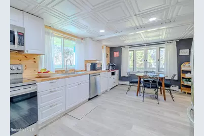 51 Cherry Rd, Richmond, MA 01254 - Photo 2