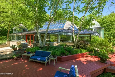 7 Wheatley Dr, Stockbridge, MA 01262 - Photo 2