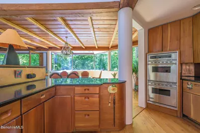 7 Wheatley Dr, Stockbridge, MA 01262 - Photo 16