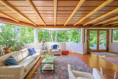 7 Wheatley Dr, Stockbridge, MA 01262 - Photo 8