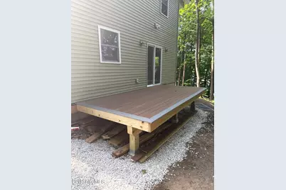 11 Hathaway St, North Adams, MA 01247 - Photo 30