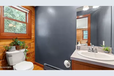 410 Long Bow Ln, Becket, MA 01223 - Photo 18