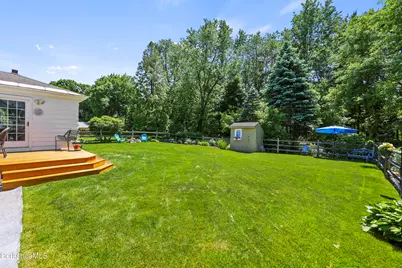 61 Harding St, Pittsfield, MA 01201 - Photo 38