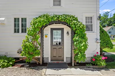 61 Harding St, Pittsfield, MA 01201 - Photo 4