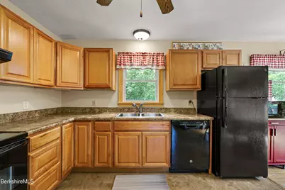 1340 North St, Windsor, MA 01270 - Photo 16