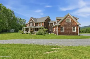 136 Mallery Rd, New Ashford, MA 01237 - Photo 8