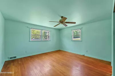 595 Williams St, Pittsfield, MA 01201 - Photo 22