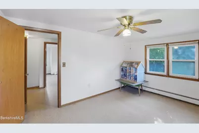 380 Cheshire Rd, Pittsfield, MA 01201 - Photo 24