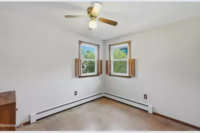 380 Cheshire Rd, Pittsfield, MA 01201 - Photo 20