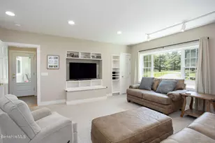 3 Cornwall Dr, Great Barrington, MA 01230 - Photo 26