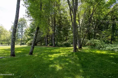 3 Cornwall Dr, Great Barrington, MA 01230 - Photo 12
