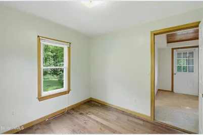 688 Cheshire Rd, Lanesborough, MA 01237 - Photo 22