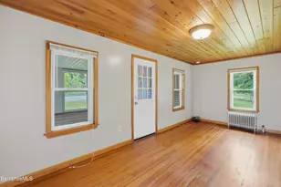 688 Cheshire Rd, Lanesborough, MA 01237 - Photo 12