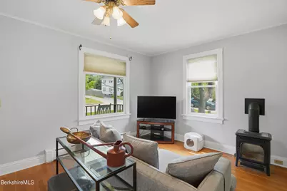 1121 North St, Pittsfield, MA 01201 - Photo 12