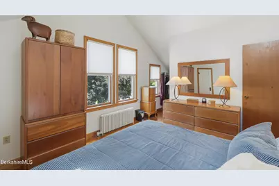 1121 North St, Pittsfield, MA 01201 - Photo 24
