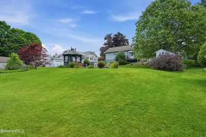 1121 North St, Pittsfield, MA 01201 - Photo 40
