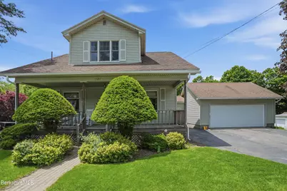 1121 North St, Pittsfield, MA 01201 - Photo 2