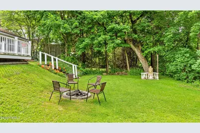 221 Corinth St, North Adams, MA 01247 - Photo 30