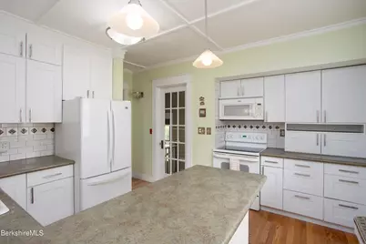 81 Northumberland Rd, Pittsfield, MA 01201 - Photo 26