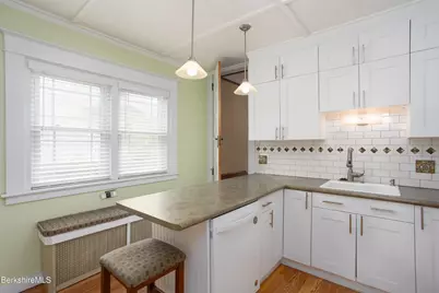 81 Northumberland Rd, Pittsfield, MA 01201 - Photo 20