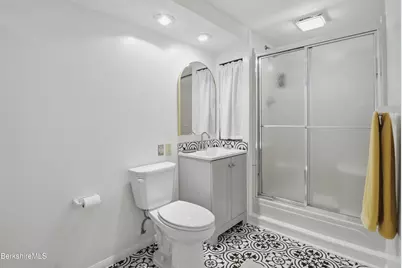 24 Walden Ln, Pittsfield, MA 01201 - Photo 28