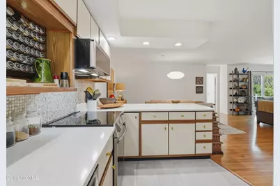 24 Walden Ln, Pittsfield, MA 01201 - Photo 12