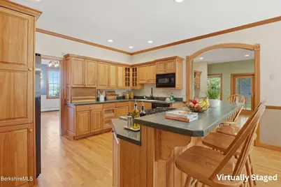 36 Meadow Ridge Dr, Pittsfield, MA 01201 - Photo 16