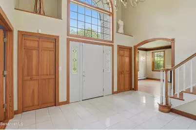 36 Meadow Ridge Dr, Pittsfield, MA 01201 - Photo 6
