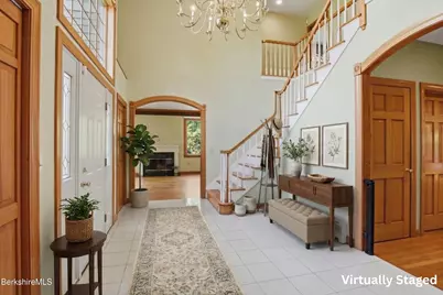 36 Meadow Ridge Dr, Pittsfield, MA 01201 - Photo 4