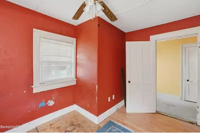110 Elizabeth St, Pittsfield, MA 01201 - Photo 46