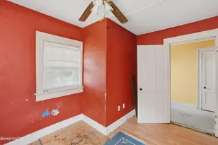 110 Elizabeth St, Pittsfield, MA 01201 - Photo 46